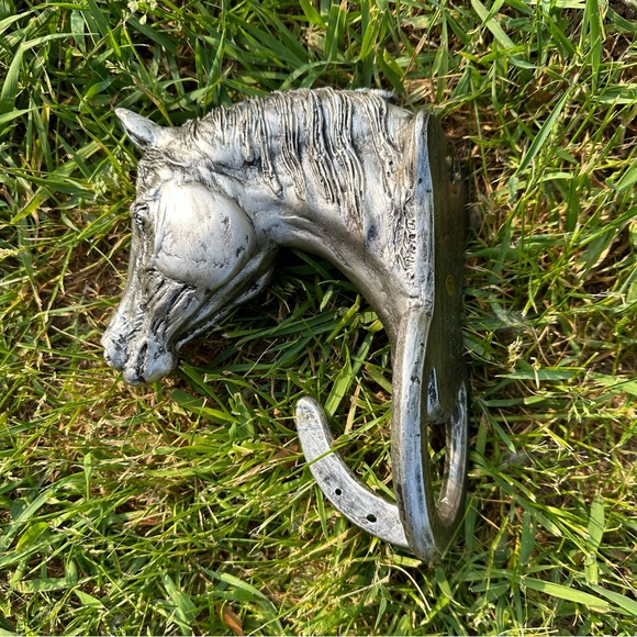 Western Horse Hanger - Picture 4 of 6